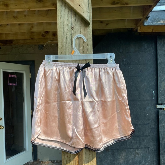 Silk PJ set - Picture 4 of 5